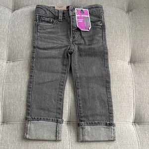 LEVIS Slim Straight size 2T NWT Graphite
